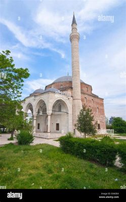  Die “Kıbleli Mustafa Pasha Moschee” – Eine Meisterleistung Osmanischer Architektur und ein Fest für die Sinne!